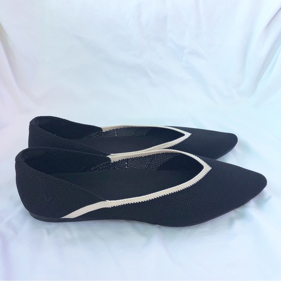 VIVAIA | NWOT POINTED-TOE V-CUT FLATS VIENNA 2.0 IN DEEP EBONY SIZE 10.5 - Picture 6 of 9